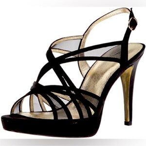 ADRIANNA PAPELL
Adri Platform Strappy Sandals